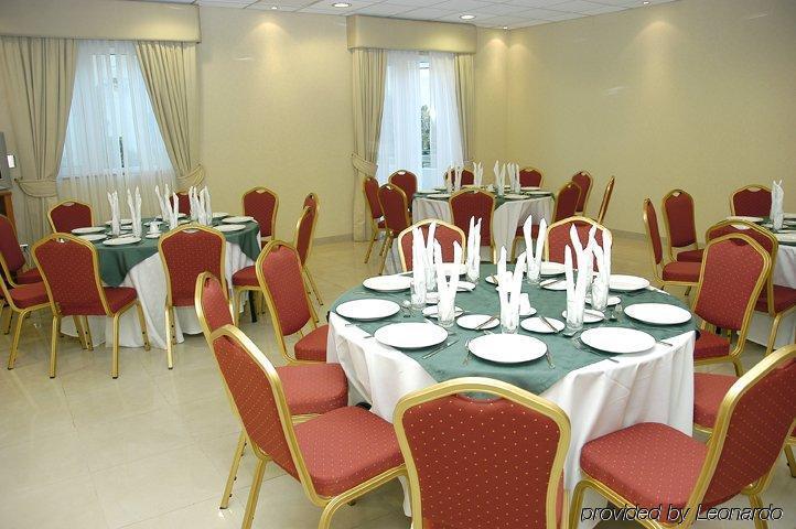 Hotel Diego De Almagro Talca Restoran gambar